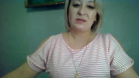 ArielXLoveresss online show from November 2025 11:03:01 AM