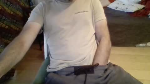 Snapshot of ariete80s chatting on June 2026 06:42:01 PM ariete80s online show from June 2026 06:42:01 PM