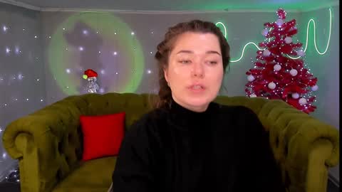 Snapshot of arigraynor chatting on December 2024 09:18:02 AM Ari online show from December 2024 09:18:02 AM