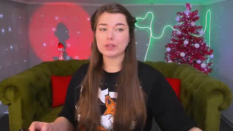 Snapshot of arigraynor chatting on December 2024 12:15:01 PM Ari online show from December 2024 12:15:01 PM