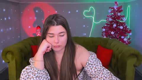 Snapshot of arigraynor chatting on January 2025 12:10:01 PM Ari online show from January 2025 12:10:01 PM