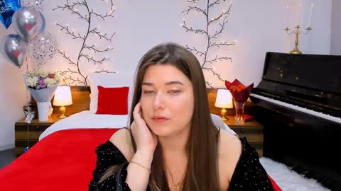 Snapshot of arigraynor chatting on February 2025 03:38:01 PM Ari online show from February 2025 03:38:01 PM