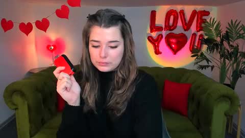 Snapshot of arigraynor chatting on March 2025 09:07:02 AM Ari online show from March 2025 09:07:02 AM