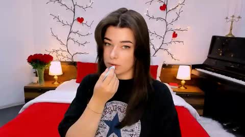 Snapshot of arigraynor chatting on September 2025 09:08:02 AM Ari online show from September 2025 09:08:02 AM