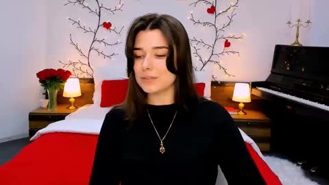 Snapshot of arigraynor chatting on September 2025 01:27:02 PM Ari online show from September 2025 01:27:02 PM