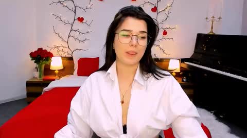 Snapshot of arigraynor chatting on October 2025 09:17:01 AM Ari online show from October 2025 09:17:01 AM