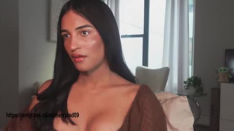 Aria online show from October 2025 08:05:02 PM