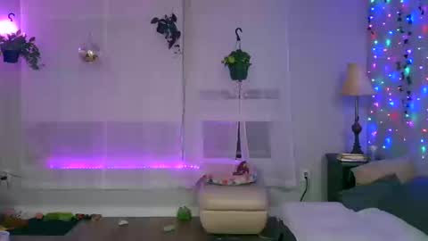 airskiii online show from October 2025 02:10:01 AM