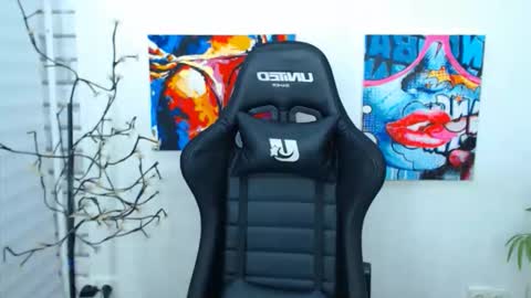 Snapshot of arinabelle chatting on November 2025 01:00:02 AM arinabelle online show from November 2025 01:00:02 AM