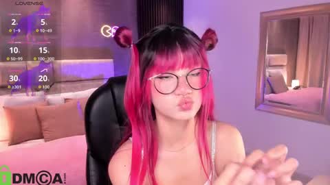 Ari  online show from October 2025 11:58:02 PM