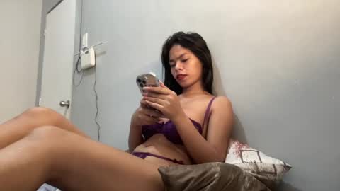Ari online show from February 2025 09:35:02 PM