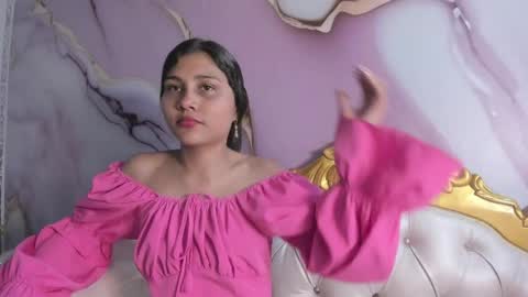 Snapshot of aristena_wow chatting on June 2026 06:31:01 PM A R I S online show from June 2026 06:31:01 PM