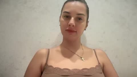 Snapshot of arivelle chatting on November 2025 09:37:01 PM arivelle online show from November 2025 09:37:01 PM
