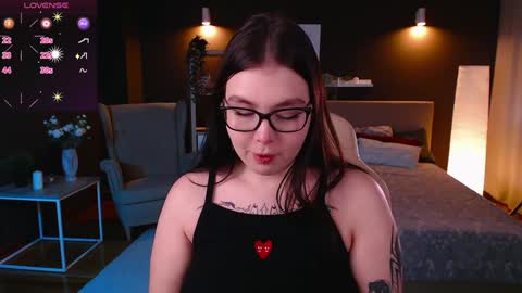 Astrid online show from December 2024 12:27:02 PM