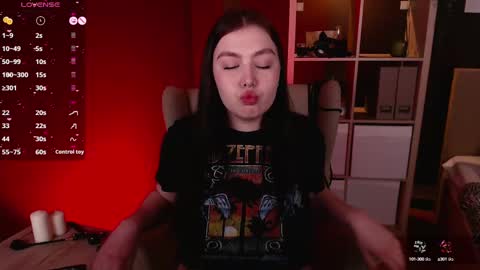 Astrid online show from March 2025 12:26:02 AM