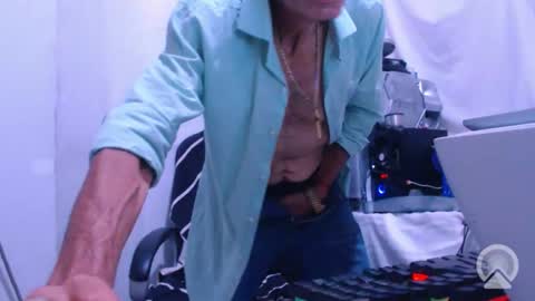 armaduradeacero online show from October 2025 05:52:01 AM