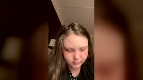 armoniskyee online show from April 2026 03:54:01 PM