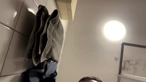 Snapshot of armyskater32 chatting on February 2026 10:17:01 PM armyskater32 online show from February 2026 10:17:01 PM