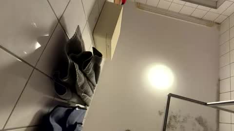 Snapshot of armyskater32 chatting on February 2026 09:27:01 PM armyskater32 online show from February 2026 09:27:01 PM