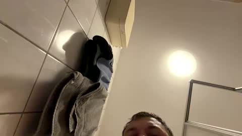 armyskater32 online show from March 2026 06:19:01 AM