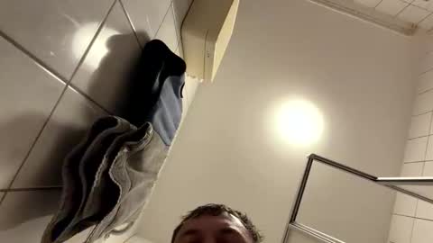 armyskater32 online show from April 2026 08:55:01 PM