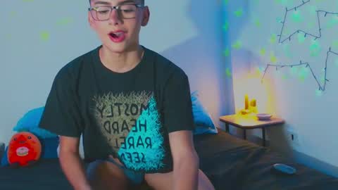 Arnold online show from January 2025 12:48:01 AM