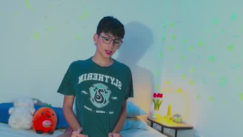 Arnold online show from February 2025 07:19:02 PM