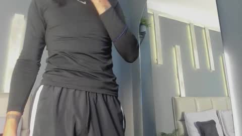 Arohom Lester online show from November 2025 10:59:01 AM