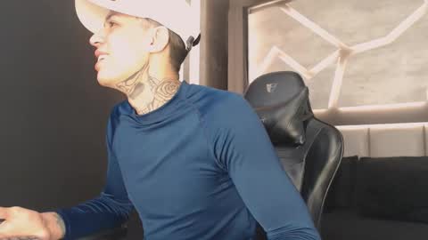 Arohom Lester online show from November 2025 11:02:02 AM