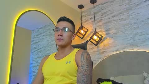 Snapshot of aron_bolt chatting on February 2026 11:59:01 AM ARON BOLT online show from February 2026 11:59:01 AM