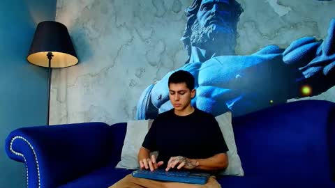 aron_pulse online show from January 2026 01:27:02 PM