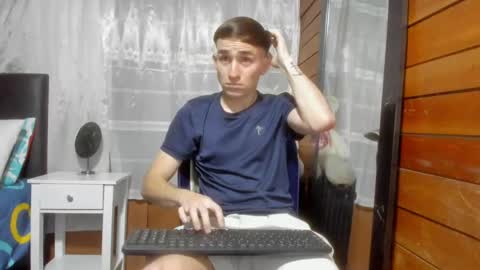 Snapshot of arongfranco chatting on February 2025 03:09:02 AM Aron G Franco online show from February 2025 03:09:02 AM