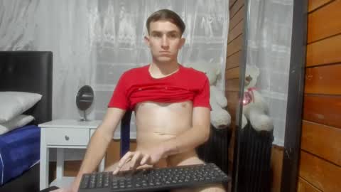 Snapshot of arongfranco chatting on February 2025 02:42:02 AM Aron G Franco online show from February 2025 02:42:02 AM