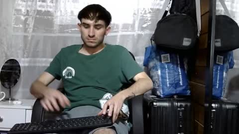 Snapshot of arongfranco chatting on September 2025 04:28:01 AM Aron G Franco online show from September 2025 04:28:01 AM