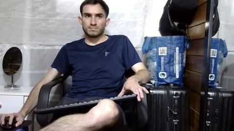 Snapshot of arongfranco chatting on November 2025 04:07:01 PM Aron G Franco online show from November 2025 04:07:01 PM