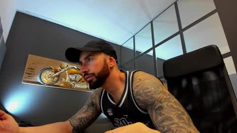 AronGrant online show from December 2024 10:13:01 AM