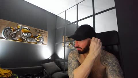 AronGrant online show from January 2025 08:25:01 AM