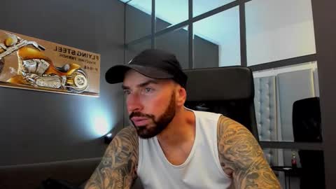 AronGrant online show from October 2025 08:23:02 AM