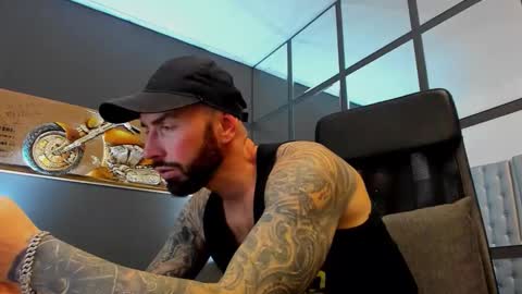 AronGrant online show from December 2025 09:50:02 AM