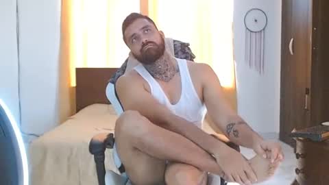 aronmiller online show from December 2024 05:08:01 PM