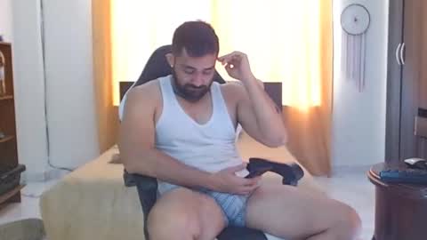 aronmiller online show from December 2024 01:53:02 PM