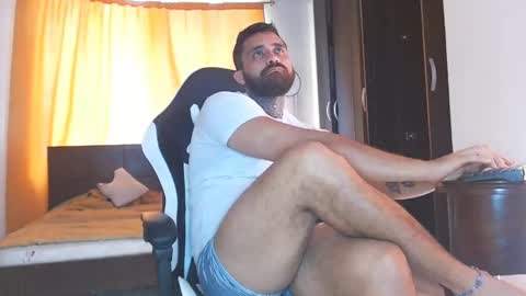 aronmiller online show from December 2024 06:53:01 PM