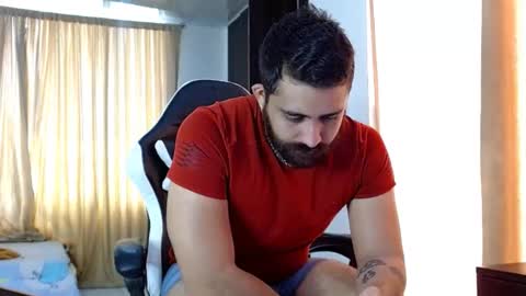 aronmiller online show from October 2025 06:02:01 PM