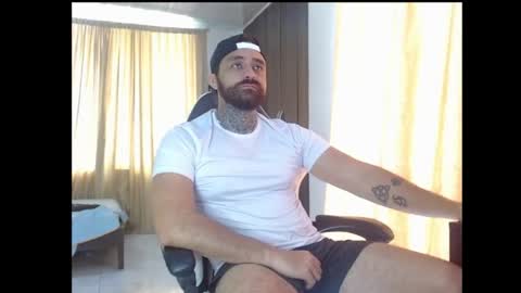 aronmiller online show from November 2025 01:55:01 PM