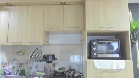 ARON  Independent model  online show from September 2025 10:47:01 PM