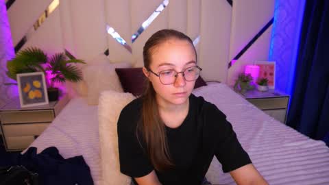 arrinawair online show from September 2025 07:30:02 AM