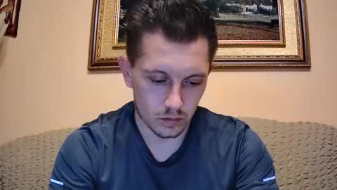 arromwilliam90 online show from November 2025 04:06:01 PM