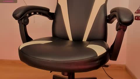 Arshi online show from December 2025 07:30:02 PM