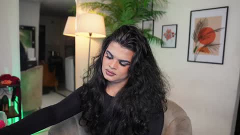 Chloe  online show from January 2025 01:41:02 AM