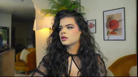 Chloe  online show from February 2025 03:33:02 AM